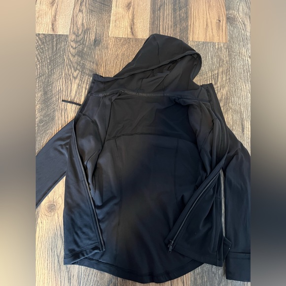 Lulu hooded define mesh jacket - Picture 4 of 7